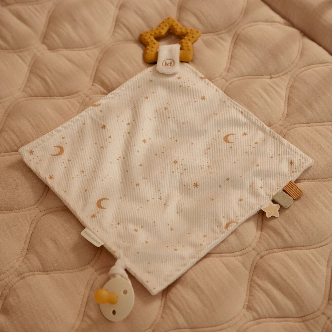 Cuddle Cloth with Teething Ring